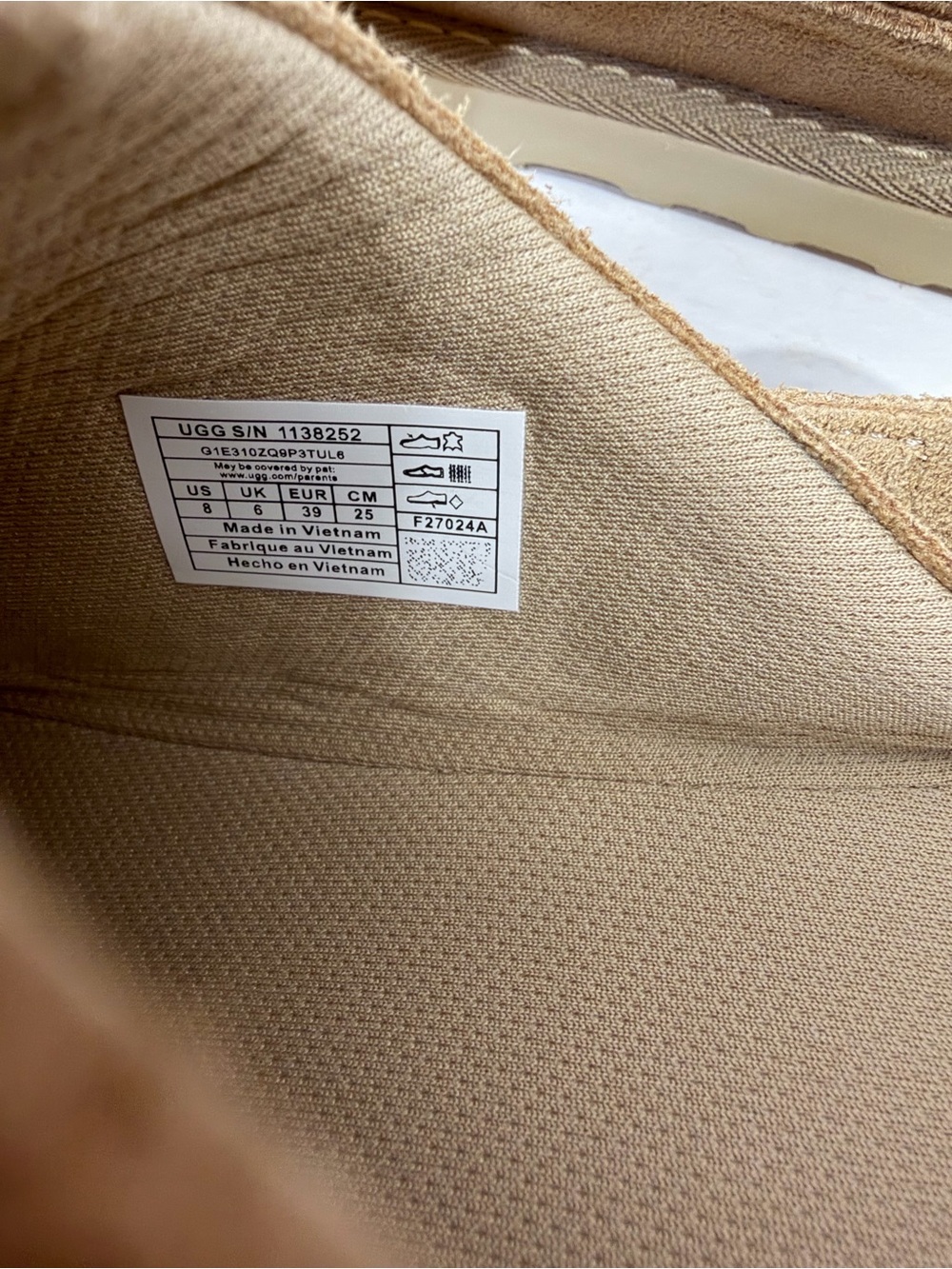 UGG Goldenstar Clog Sz 8 - Picture 6 of 6